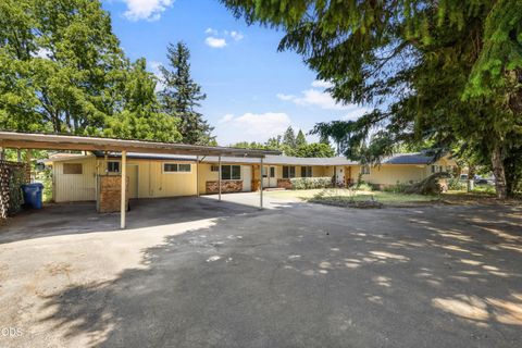 Tiny photo for 1980 McCarter Lane, Grants Pass, OR 97527 (MLS # 220222882)
