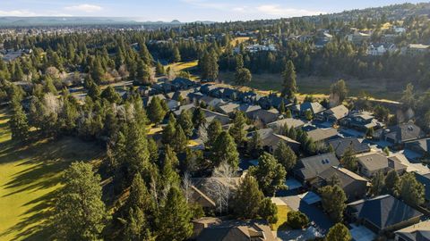 Tiny photo for 3076 NW Clubhouse Drive, Bend, OR 97703 (MLS # 220216855)