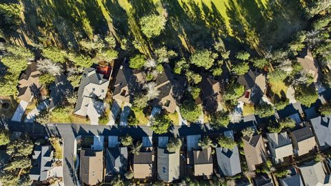 Tiny photo for 3076 NW Clubhouse Drive, Bend, OR 97703 (MLS # 220216855)