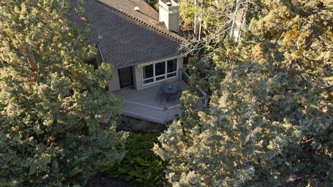 Tiny photo for 3076 NW Clubhouse Drive, Bend, OR 97703 (MLS # 220216855)