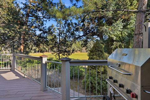 Tiny photo for 3076 NW Clubhouse Drive, Bend, OR 97703 (MLS # 220216855)