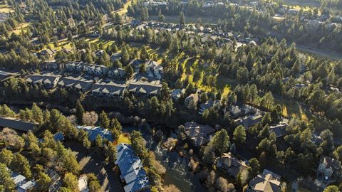 Tiny photo for 3076 NW Clubhouse Drive, Bend, OR 97703 (MLS # 220216855)