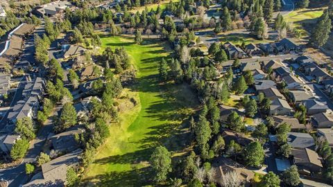 Tiny photo for 3076 NW Clubhouse Drive, Bend, OR 97703 (MLS # 220216855)