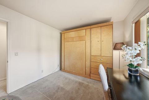 Tiny photo for 3076 NW Clubhouse Drive, Bend, OR 97703 (MLS # 220216855)