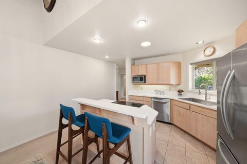 Tiny photo for 3076 NW Clubhouse Drive, Bend, OR 97703 (MLS # 220216855)