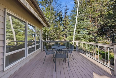 Tiny photo for 3076 NW Clubhouse Drive, Bend, OR 97703 (MLS # 220216855)