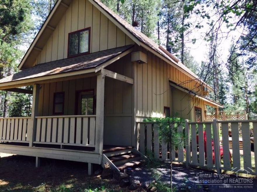 Gary Hughes designer home, very clean with private courtyard and hot tub. Beautiful river rock gas fireplace, 2 nice size rooms, 2 full baths. Come and enjoy you summer vacations in Sunriver resort with a private airport! SHARC has four swimming pools, one with a long slide for the kids, 3 golf courses, 20 tennis courts, horseback riding, parks, and miles of paved trails to ride your bikes. Kayak the Big Deschutes River or go camping! Make this your home away from home for summer, winter, or fall.