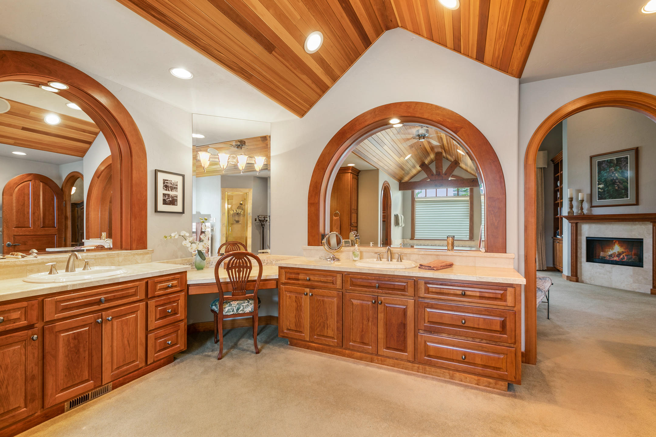 Broken Top - Residential