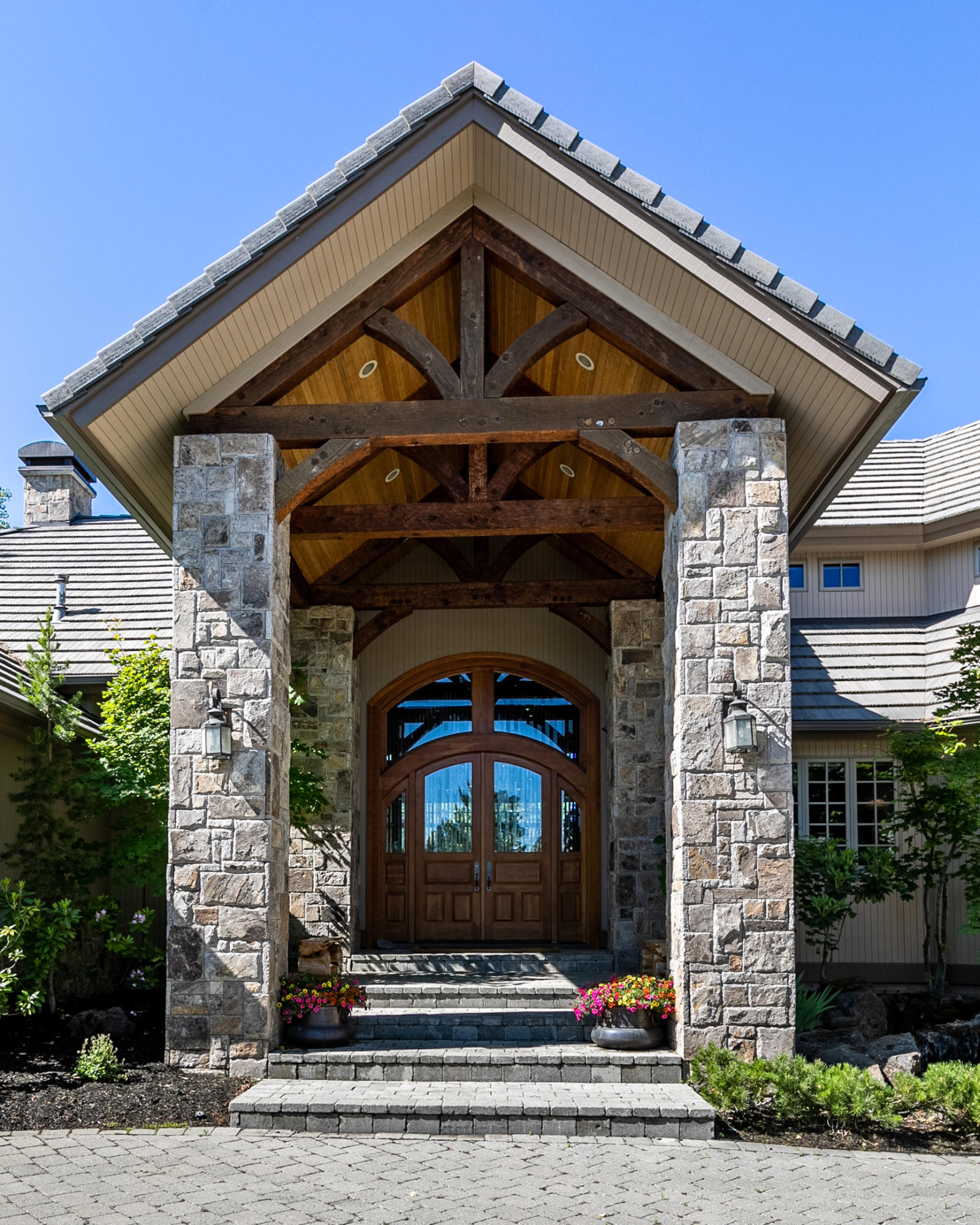 Broken Top - Residential