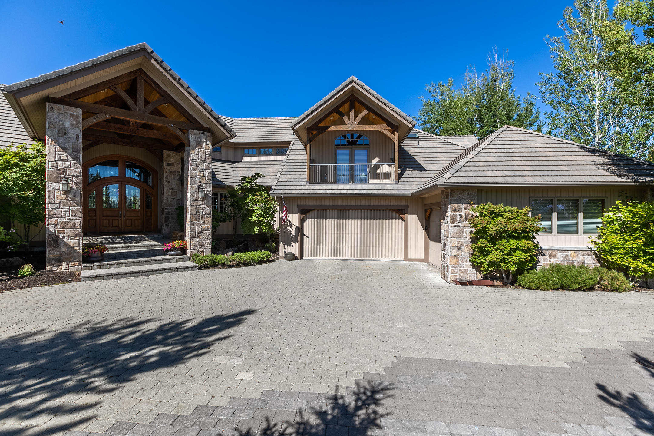 Broken Top - Residential