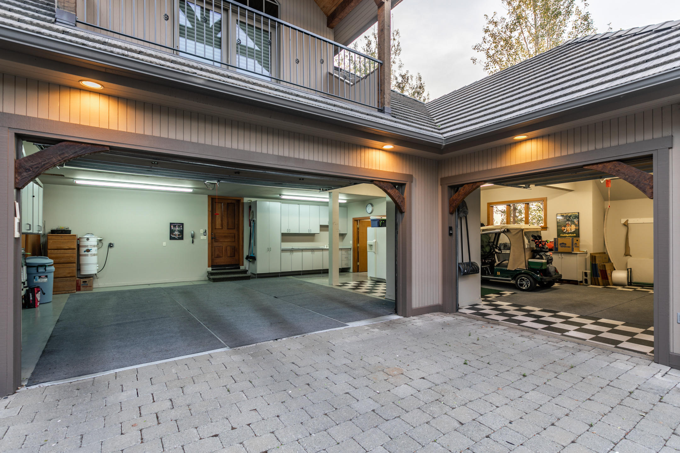 Broken Top - Residential