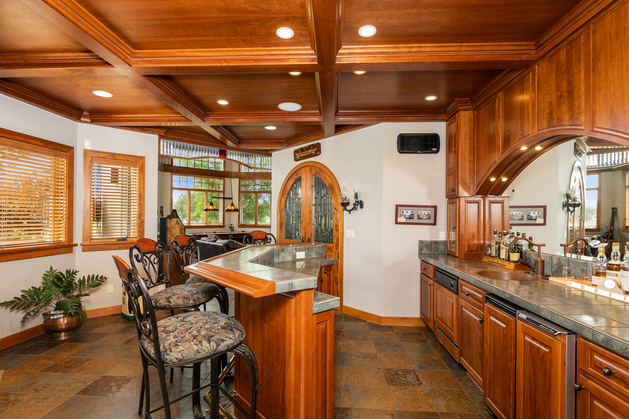 Broken Top - Residential