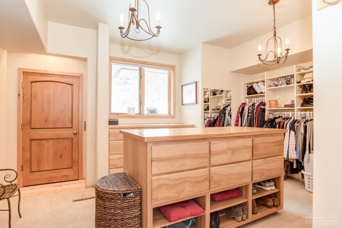 Broken Top - Residential