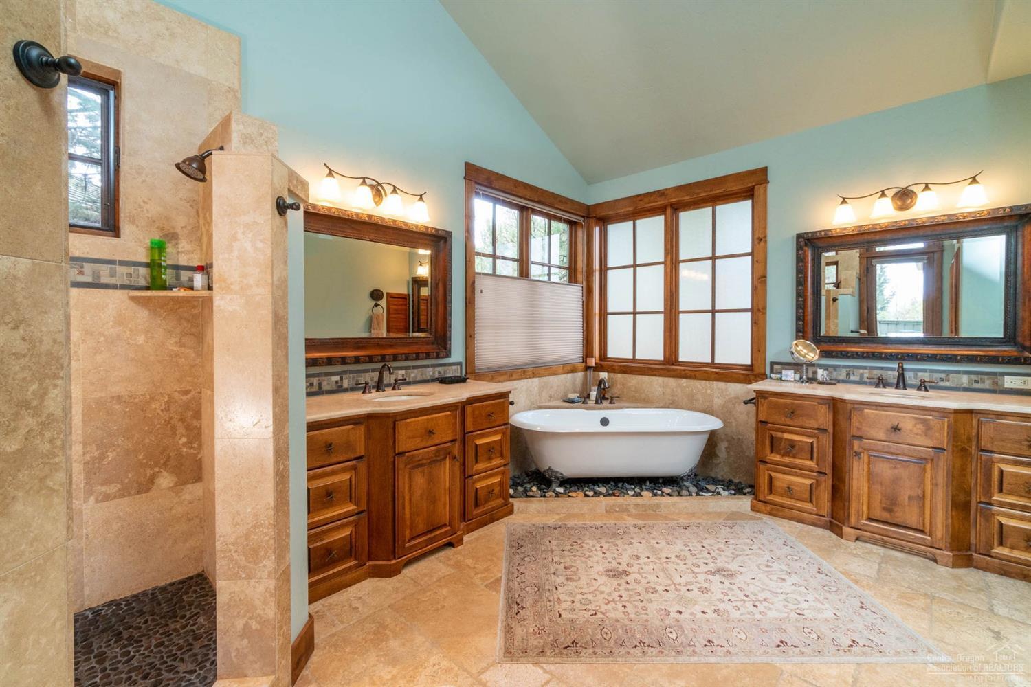 Broken Top - Residential