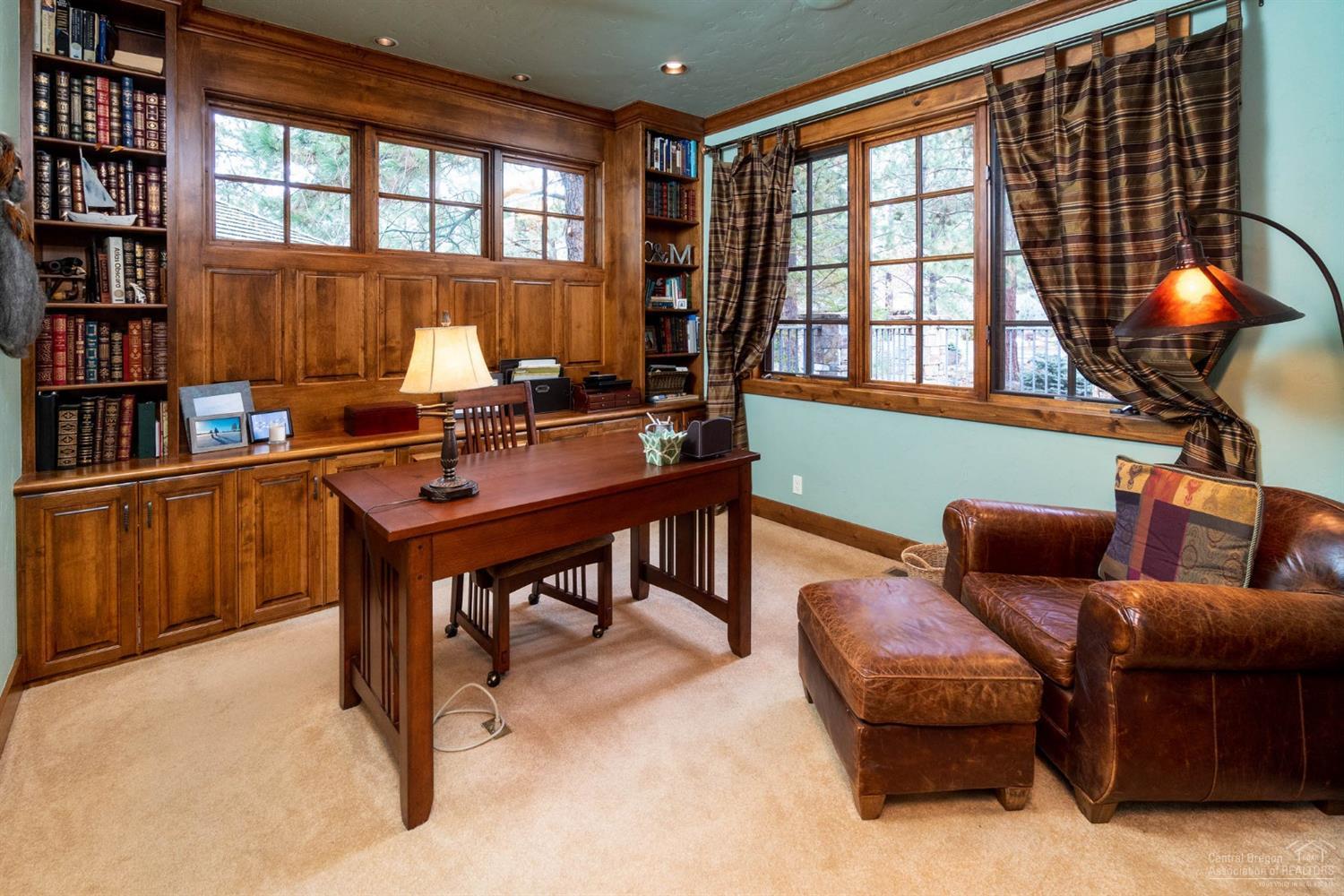 Broken Top - Residential