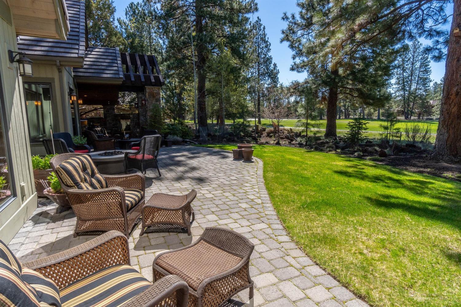 Broken Top - Residential