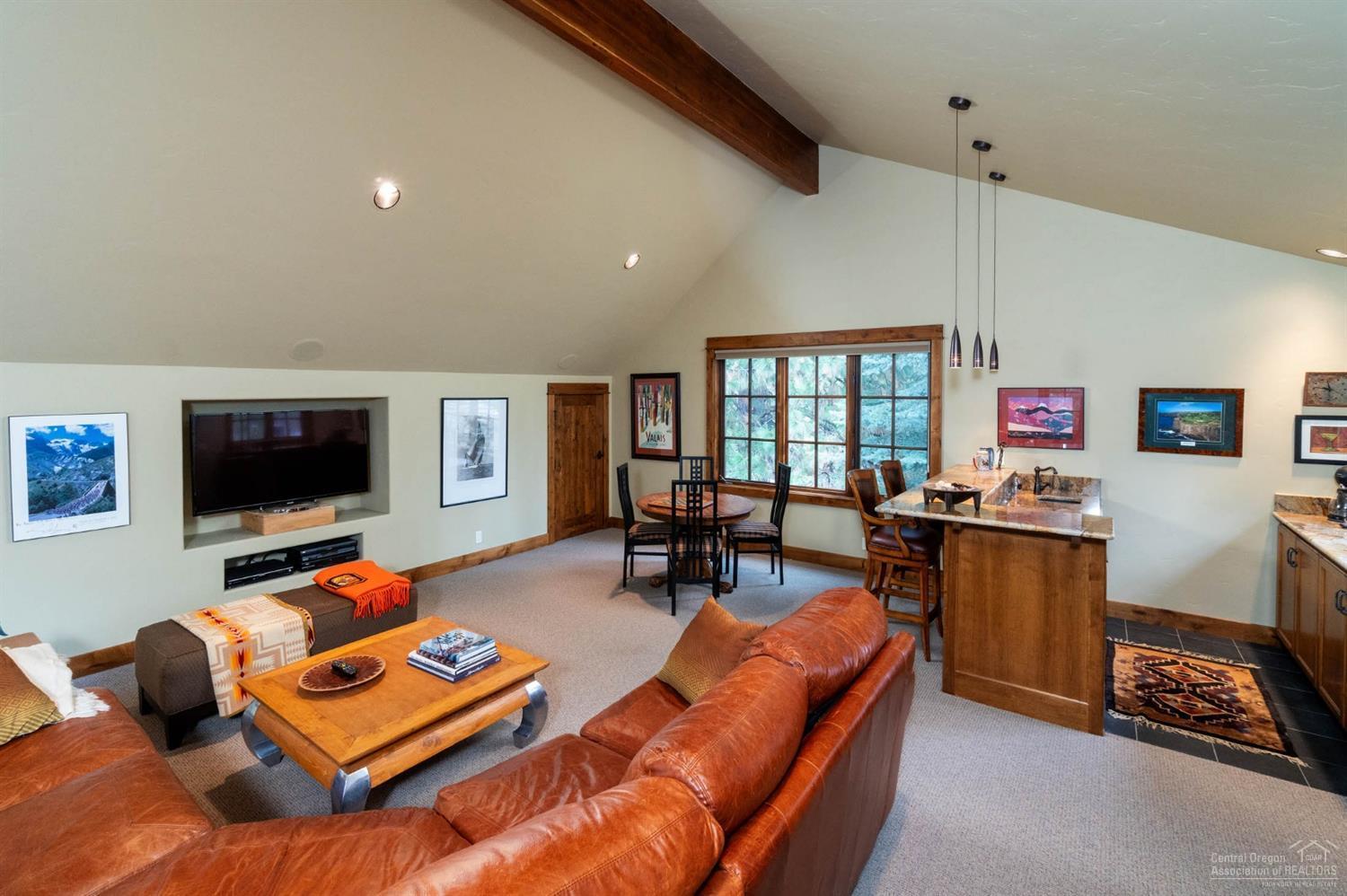 Broken Top - Residential