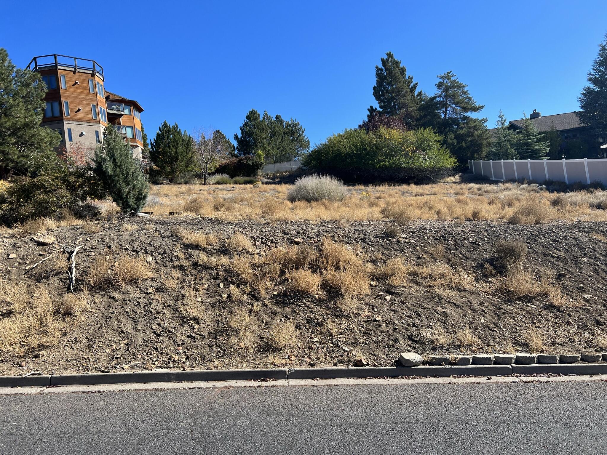 Klamath Falls -Nob Hill - Land