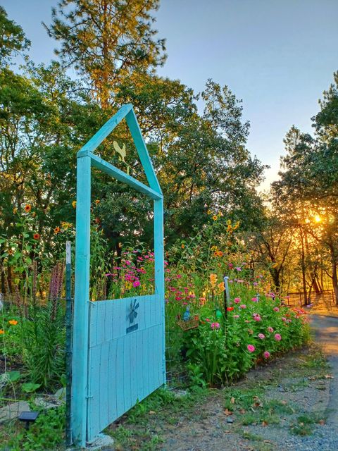 Tiny photo for 2142 SW Allen Creek Road, Grants Pass, OR 97527 (MLS # 220214374)