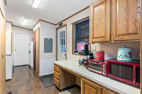 Tiny photo for 2142 SW Allen Creek Road, Grants Pass, OR 97527 (MLS # 220214374)