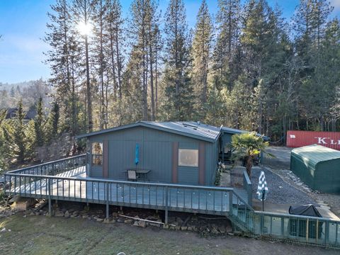 Tiny photo for 2142 SW Allen Creek Road, Grants Pass, OR 97527 (MLS # 220214374)