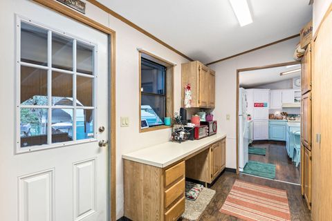 Tiny photo for 2142 SW Allen Creek Road, Grants Pass, OR 97527 (MLS # 220214374)