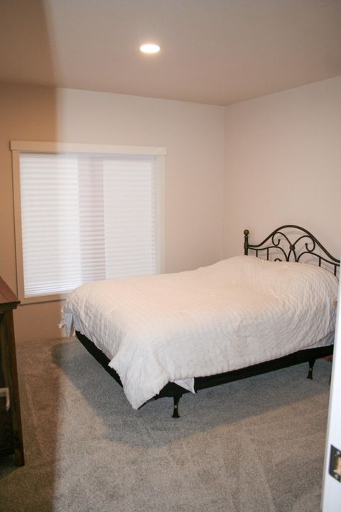 Tiny photo for 5846 Bufflehead Drive, Bonanza, OR 97623 (MLS # 220211646)