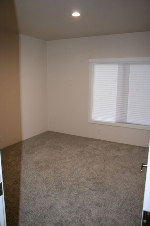 Tiny photo for 5846 Bufflehead Drive, Bonanza, OR 97623 (MLS # 220211646)