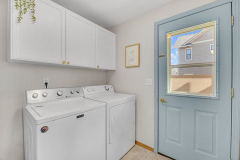 Tiny photo for 352 N Tamarack Street, Sisters, OR 97759 (MLS # 220210883)