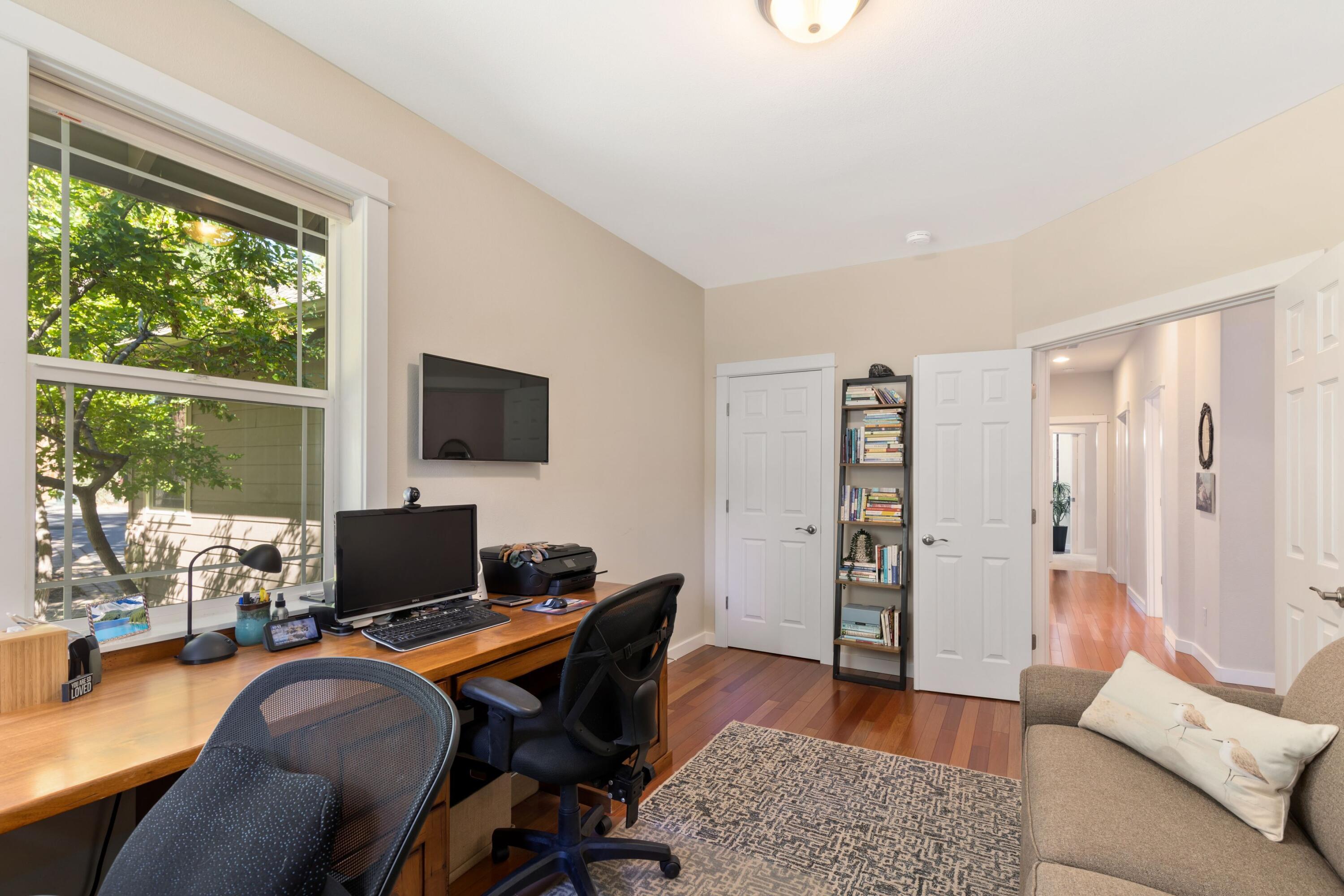 Awbrey Glen - Residential