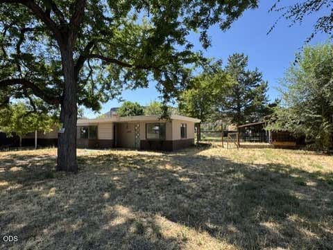 Tiny photo for 415 NW Locust Street, Prineville, OR 97754 (MLS # 220227269)