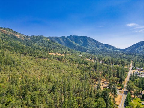 Tiny photo for 2040 Hamilton Lane SW, Grants Pass, OR 97527 (MLS # 220224043)
