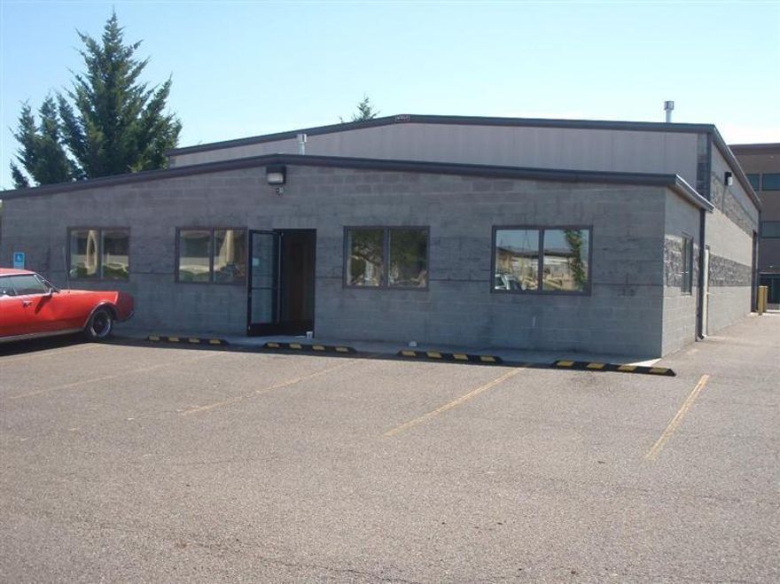 Property is in a great location for a small business, manufacturing or retail. Located close to downtown Medford and easy access to the Freeway. Don't miss this great opportunity! Fresh paint in office; New Carpet & AC will be repaired in office and warehouse.