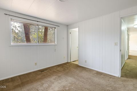 Tiny photo for 60866 Granite Drive, Bend, OR 97702 (MLS # 220225845)