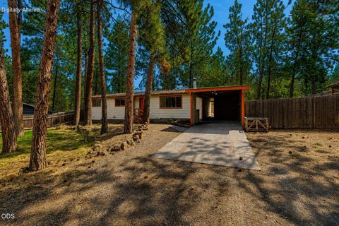 Tiny photo for 60866 Granite Drive, Bend, OR 97702 (MLS # 220225845)