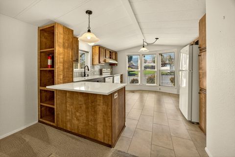 Tiny photo for 4624 S Pacific Hwy Hwy #23, Phoenix, OR 97535 (MLS # 220217722)