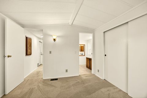 Tiny photo for 4624 S Pacific Hwy Hwy #23, Phoenix, OR 97535 (MLS # 220217722)