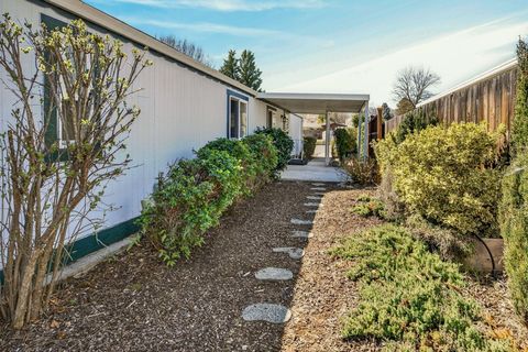 Tiny photo for 4624 S Pacific Hwy Hwy #23, Phoenix, OR 97535 (MLS # 220217722)