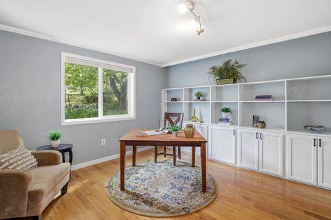 Tiny photo for 3850 E Antelope Road, Eagle Point, OR 97524 (MLS # 220219780)