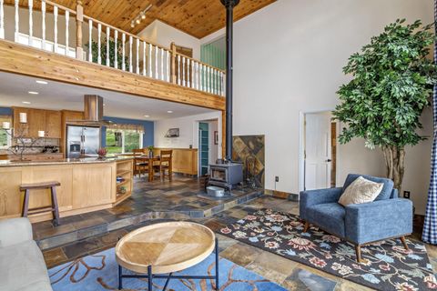 Tiny photo for 3850 E Antelope Road, Eagle Point, OR 97524 (MLS # 220219780)