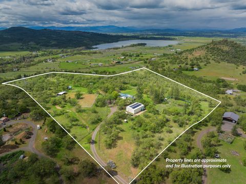 Tiny photo for 3850 E Antelope Road, Eagle Point, OR 97524 (MLS # 220219780)