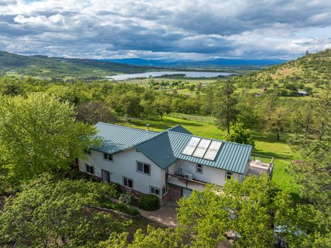 Tiny photo for 3850 E Antelope Road, Eagle Point, OR 97524 (MLS # 220219780)