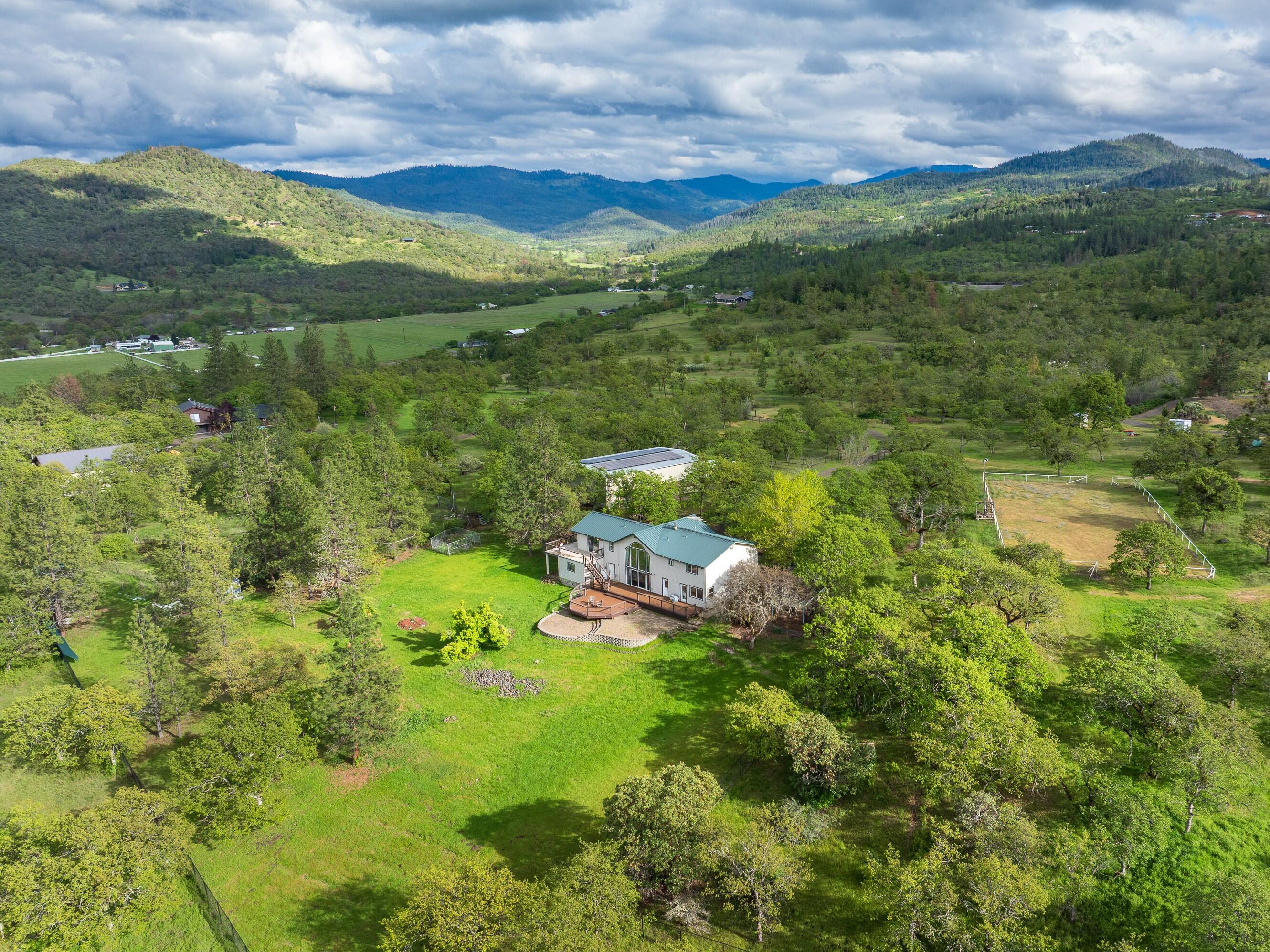 3850 E Antelope Road