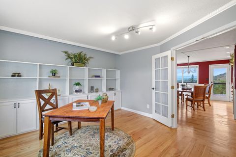 Tiny photo for 3850 E Antelope Road, Eagle Point, OR 97524 (MLS # 220219780)