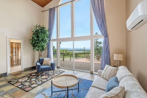 Tiny photo for 3850 E Antelope Road, Eagle Point, OR 97524 (MLS # 220219780)