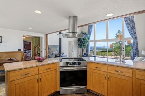 Tiny photo for 3850 E Antelope Road, Eagle Point, OR 97524 (MLS # 220219780)