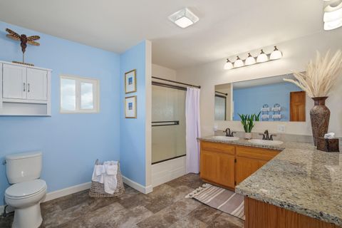 Tiny photo for 3850 E Antelope Road, Eagle Point, OR 97524 (MLS # 220219780)