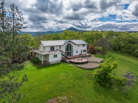 Tiny photo for 3850 E Antelope Road, Eagle Point, OR 97524 (MLS # 220219780)