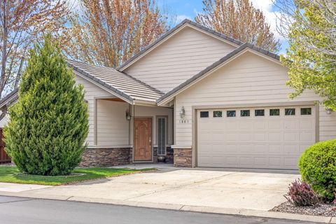 1803 NW 18th Street Redmond OR 97756
