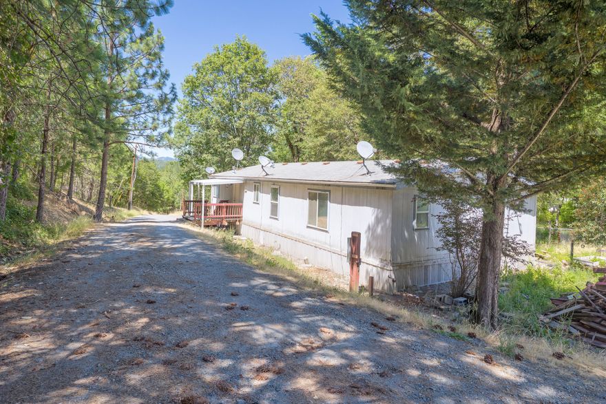 Welcome to 10517 Lower River Rd! This spacious 1620sqft, 3 bed, 2 bath, 1998 manufactured sits on 4.88 acres backed by BLM! New Heat Pump & Furnace recently installed. Exterior features include new deck, large shop with loft above, & a covered lean-to carport. 
Come see this one before it's gone!